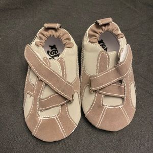 xeyes-Baby‎ Booties/Shoes